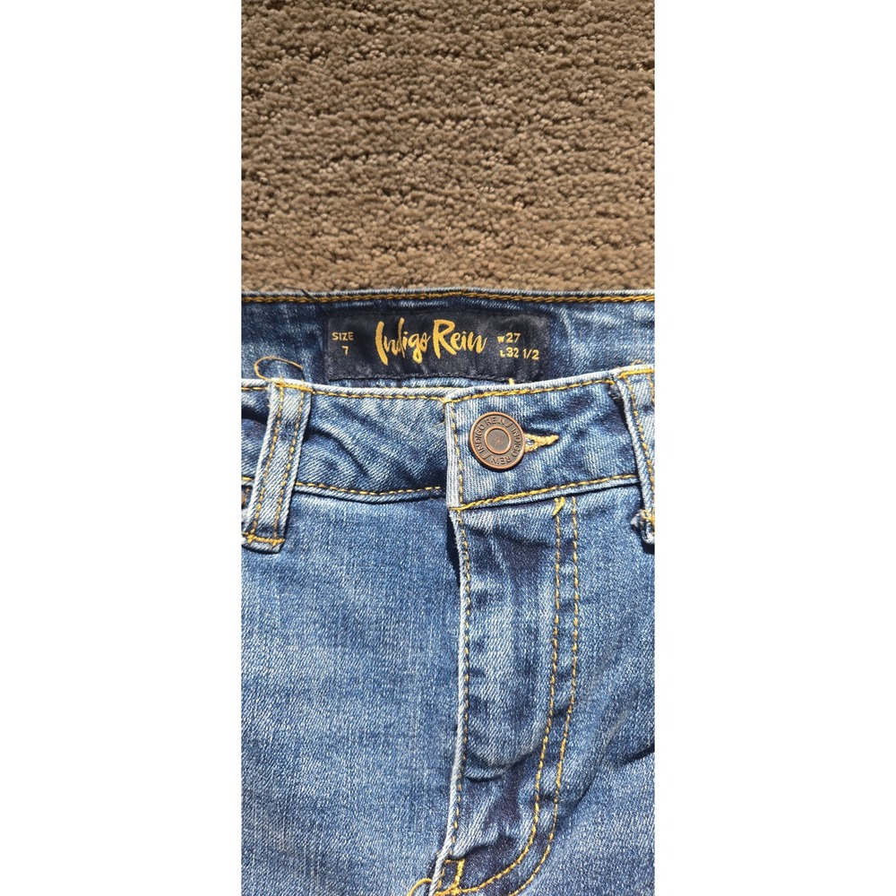 Indigo Rein Womens Distressed Flare Jeans Blue Medium Wash Shredded Knee Size 7 - Picture 3 of 6